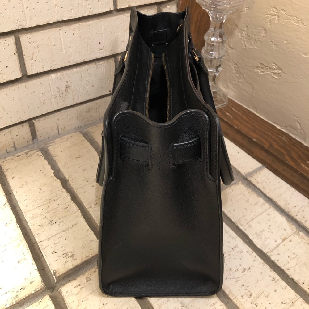 π₯Moving to @the_bag_guyπ₯Michael Kors - Dillon Saffiano Satchel-Black/Gold - Picture 12 of 16